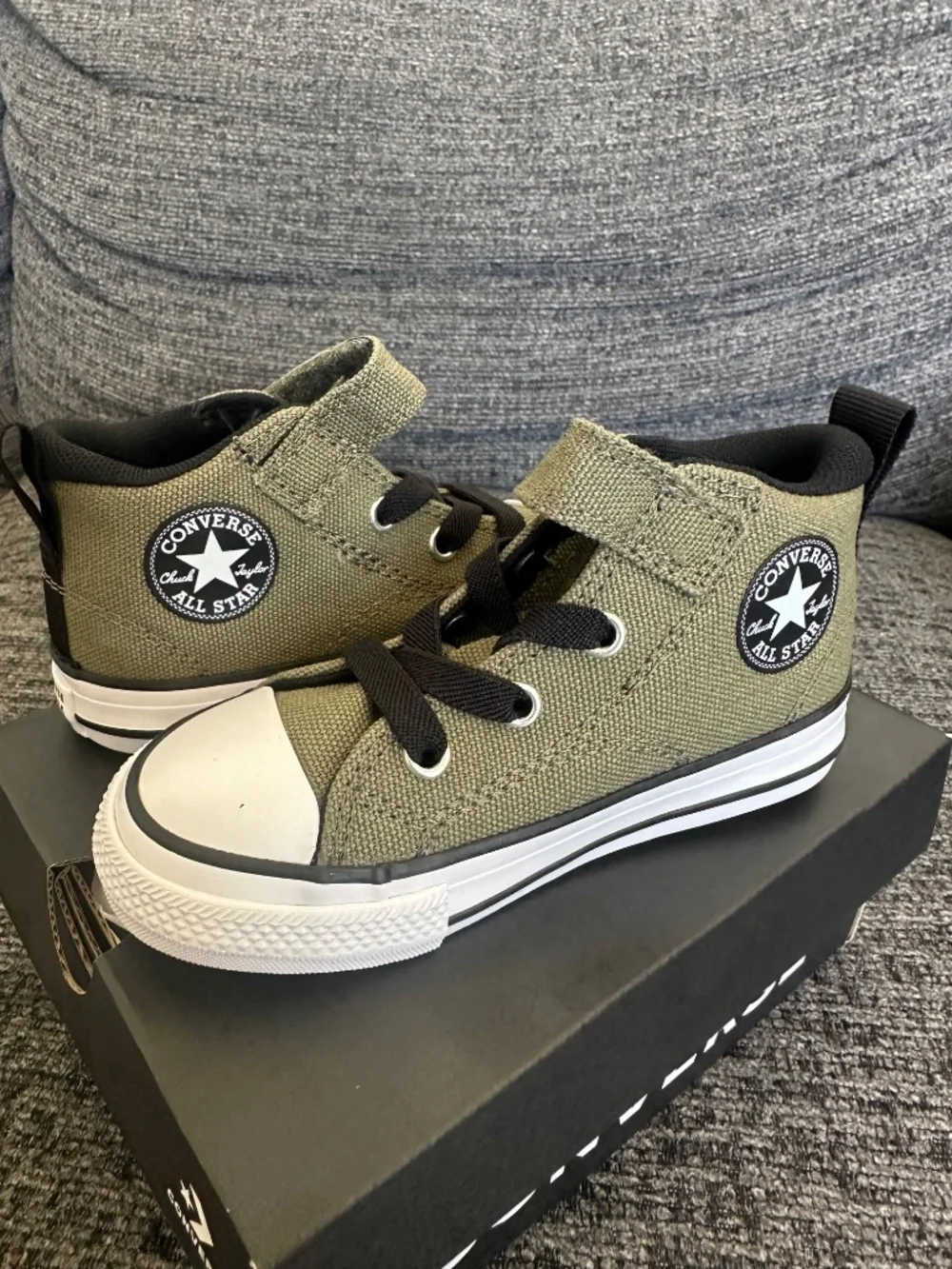 Chuck Taylor All Star Easy On, Little Kids Size 8